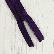 Load image into Gallery viewer, Zip: Purple, 20cm (8in), YKK, Closed End