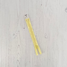 Load image into Gallery viewer, Zip: Yellow, 20cm (8in), YKK, Closed End