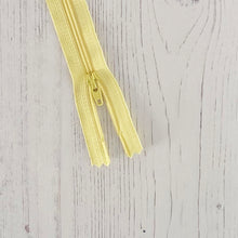 Load image into Gallery viewer, Zip: Yellow, 20cm (8in), YKK, Closed End