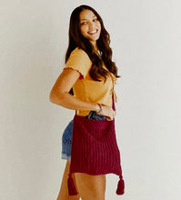 Load image into Gallery viewer, Knitting Pattern: Next Big Thing Tassel Tote