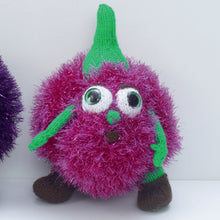 Load image into Gallery viewer, Knitting Pattern: Pumpkins in Tinsel Yarn for DIY Halloween Decor, Party and Gifts