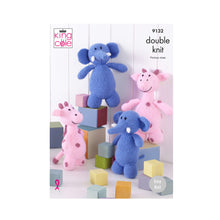 Load image into Gallery viewer, Knitting Pattern: Giraffes and Elephants Easy Knit in DK Yarn