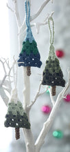 Load image into Gallery viewer, Christmas Crochet Book 4 by King Cole
