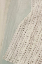 Load image into Gallery viewer, SALE: Knitting Pattern: Baby Blankets in Chunky Yarn