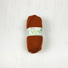 Load image into Gallery viewer, Super Chunky Yarn: Big Value, Rust, 100g