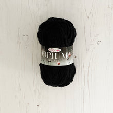Load image into Gallery viewer, Chunky Yarn: Opium, Black, 100g