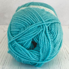 Load image into Gallery viewer, DK Yarn: King Cole Pricewise DK, Menthol, 100g