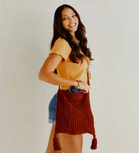 Load image into Gallery viewer, Knitting Pattern: Next Big Thing Tassel Tote
