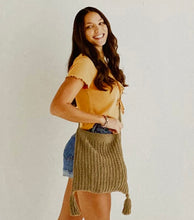 Load image into Gallery viewer, Knitting Pattern: Next Big Thing Tassel Tote
