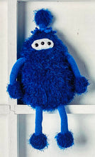 Load image into Gallery viewer, Knitting Pattern: Aliens in Sirdar Touch and Snuggly DK Yarn
