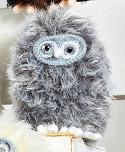 Knitting Pattern: Baby Owls in King Cole Luxury Faux Fur Yarn