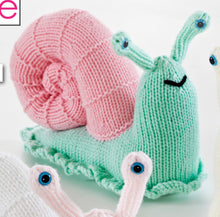 Load image into Gallery viewer, Knitting Pattern: Snails in Chunky Yarn
