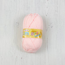 Load image into Gallery viewer, Pattern + Yarn: Baby Hat in Cream or Pink Chunky Baby Yarn
