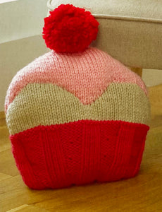 Knitting Pattern: Novelty Cushions in Super Chunky Yarn