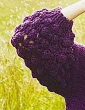 Load image into Gallery viewer, Knitting Pattern: Ladies Cardigan in Super Chunky Yarn
