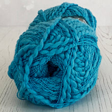 Load image into Gallery viewer, Chunky Yarn: Opium, Peacock, 100g
