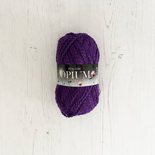 Load image into Gallery viewer, Chunky Yarn: Opium, Purple, 100g

