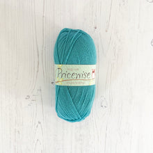 Load image into Gallery viewer, DK Yarn: King Cole Pricewise DK, Menthol, 100g
