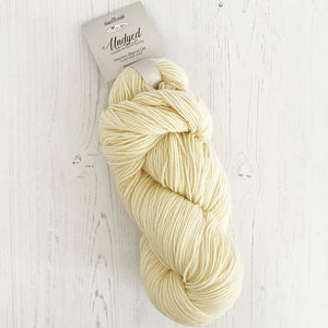 DK Yarn: Undyed Merino Blend, 100% Wool, 250g