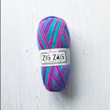 Load image into Gallery viewer, Sock Yarn: Zig Zag 4 Ply in Butterfly, 100g Ball

